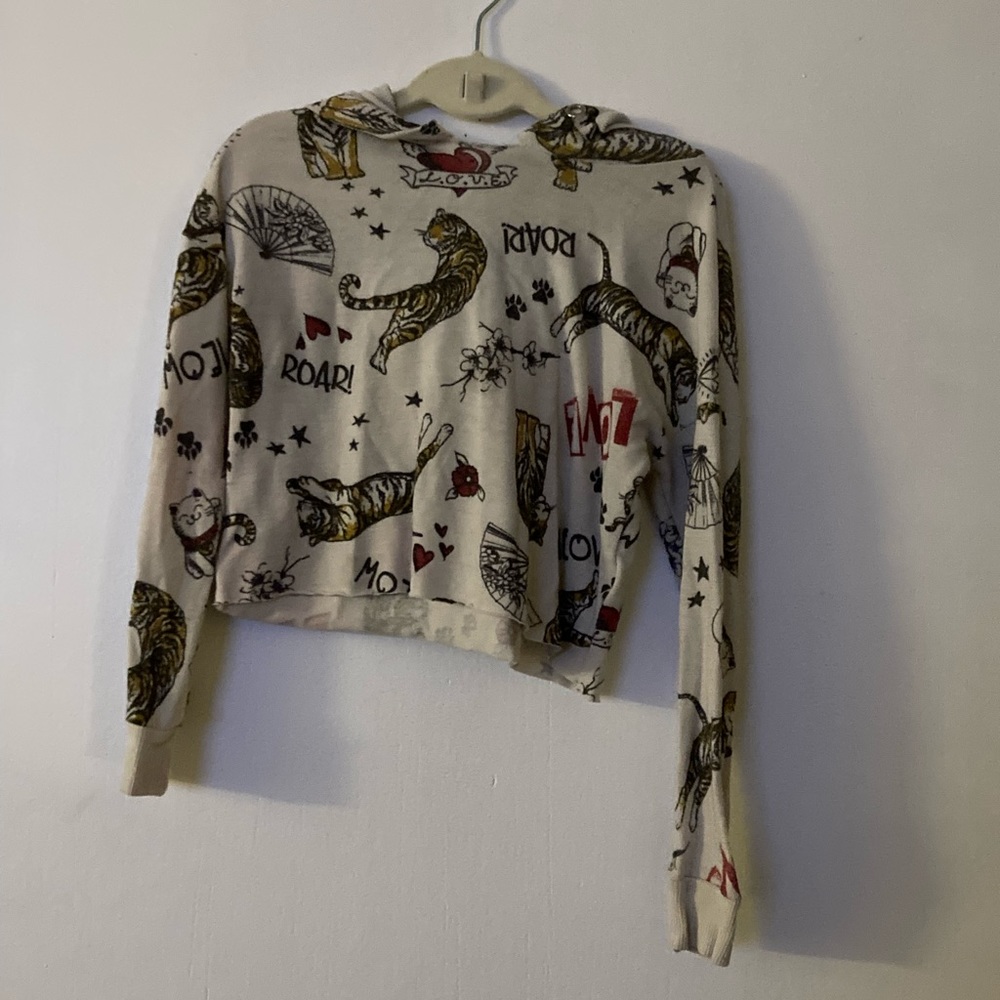 white cropped tiger hoodie